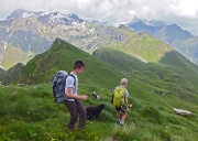 70 Scendiamo per altra cima verso il Passo di Sasna...